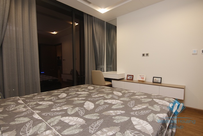 High floor two bedrooms apartment for rent in Vinhome Metropolis, Ba Dinh district, Ha Noi